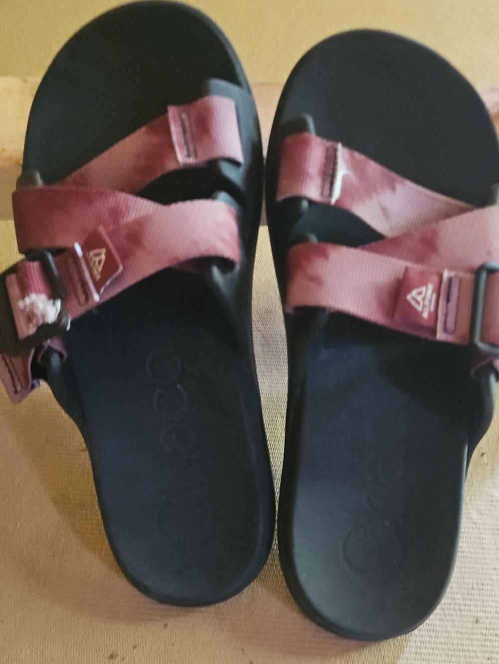 Chaco Tye-dye Slides